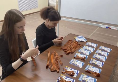 Магаданские активистки регионального отделения ВОД «Волонтеры Победы» стали лучшими добровольцами по итогам Всероссийского конкурса школьных отрядов «Волонтеры Победы»