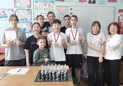 БЛИЦТУРНИР В «ДЕТСКОМ ДОМЕ ИМ. А. Н. ЛОГУНОВА» 6+