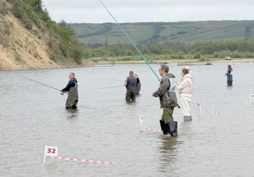 «ПОБЕДИЛА ЛЮБОВЬ К РЫБАЛКЕ» 0+