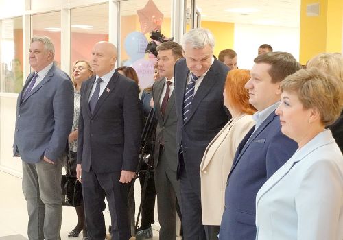 ОТ МЕЧТЫ К РЕАЛЬНОСТИ,  ИЛИ НОВЫЙ ГОД В НОВОЙ ШКОЛЕ