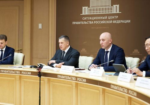 Юрий Трутнев: Дальневосточные регионы помогают налаживать жизнь в ДНР