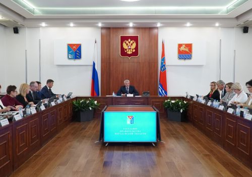 В Правительстве Магаданской области обсудили профилактику нового штамма COVID-19