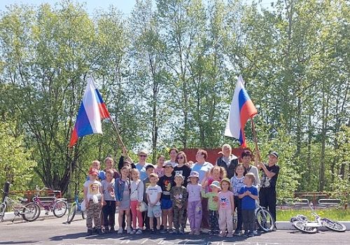 «Я ЖИВУ В РОССИИ»