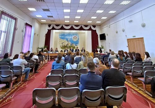 В Магадане прошла рабочая встреча с кураторами семей участников СВО