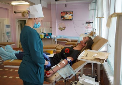 Сергей Носов поручил проработать дополнительные меры обеспечения Колымы квалифицированными медицинскими кадрами
