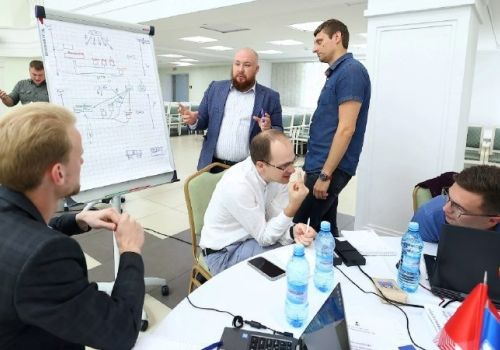 Курсанты «Муравьев – Амурский 2030» представили комплекс мер по развитию малой авиации на Дальнем Востоке