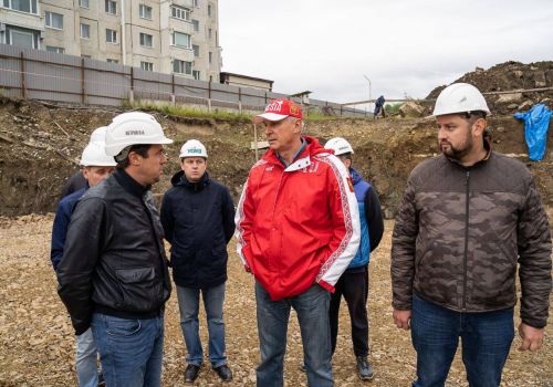 В Магадане идет заливка фундамента школы в Третьем микрорайоне