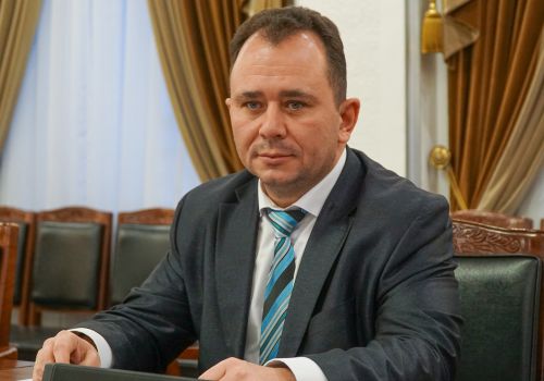 Детский омбудсмен Колымы Денис Павлик посетил Центр временного содержания несовершеннолетних правонарушителей